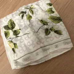 Elegance 花柄 ハンカチのサムネイル