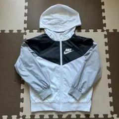 NIKE フード付きナイロンジャケット XS（122〜128cm）