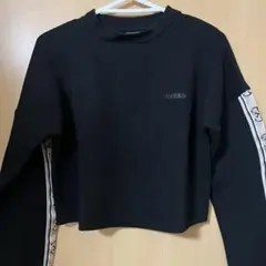 GUESS スウェット