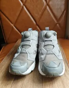Reebok インスタポンプフューリー OG グレー 24.0cm