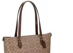 新品、コーチ [シグネチャー柄のトートバッグ]