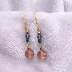 ベネチアンガラス ピアス 薄いピンク 金箔ライン