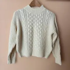 アイボリー色のセーター・新品未使用