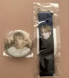 TXT カプセルトイ缶バッジ•フラッグキーホルダー（ヒュニンカイ）2点セット