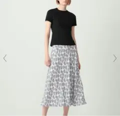 お値下げ⭐試着のみ⭐セオリー　柄フレアースカートS　白地×紺柄