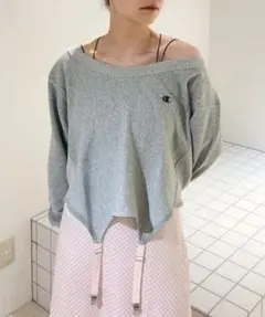 BEAMS COUTURE×Champion クロップド丈ガーターベルトトップス