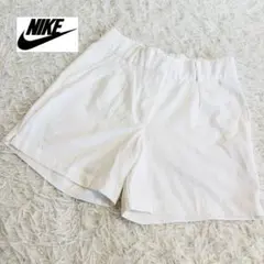 NIKE ナイキ Dri-FIT ゴルフショートパンツ　レディースゴルフウェアのサムネイル