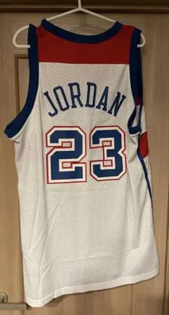 Item thumbnail for item b826feb3-bae9-4140-92df-73134f8087e5