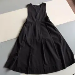 KBF Vネック ジャンパースカート ブラック