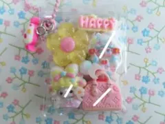 ガチャ詰め風ポーチ キーホルダー キャンディバッグ デコパーツ　ハンドメイドのサムネイル