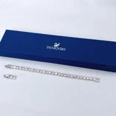 極美品SWAROVSKI ブレスレット　テニス　クリスタル高見え上品ゴージャス