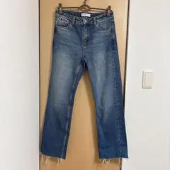 ZARA カットオフストレートデニム　EUR 36