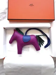 Item thumbnail for item afb1a3d7-7371-4346-9699-46104f25504c