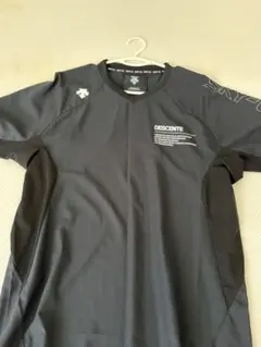 DESCENTE スポーツシャツ