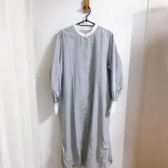 【美品】ノーカラーストライプワンピース　ブラック　長袖　S 春ワンピ　体型カバー