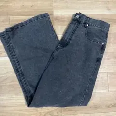ブラック ストレートデニム
