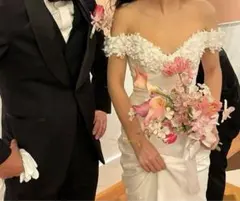 ウェディングブーケ　縦長ブーケ　ブートニア付き 桜　胡蝶蘭　カラー