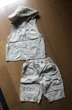 BeBe 110cmセットアップ　ベスト＆ハーフパンツ