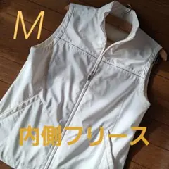 ホワイト ハイネック　ノースリーブ ベスト ゴルフ用