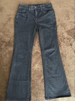 GU スリムフレアジーンズ　丈標準　黒　S