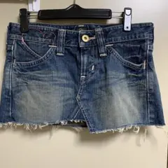 【美品】Lee デニムミニスカート ハート刺繍 マイクロミニのサムネイル