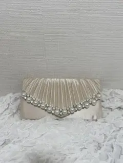 オケージョンバッグ　クラッチバッグ　パール