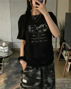 【即日発送】SHEIN 半袖Tシャツ 黒のサムネイル