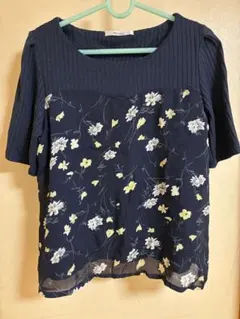 花柄　シャツのサムネイル