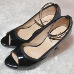 極美品 レペット エナメル アンクルストラップ オープントゥパンプス 黒 39のサムネイル