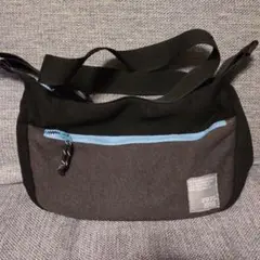 ショルダーバッグ