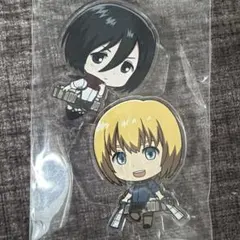 進撃の巨人　ミカサ・アルミン アクリルスタンドセット