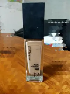 メイベリン フィットミーリキッドファンデーション R 112