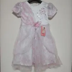 新品未使用品　女の子のドレス　ワンピース　お姫様気分になれる　ピンク色　薔薇柄