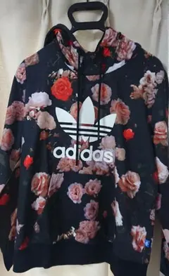 adidas 花柄パーカー