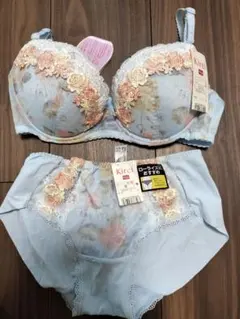 Wacoal Kirei ブラジャー ショーツ セットのサムネイル