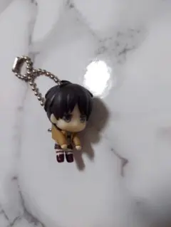進撃の巨人】 ライナー つまんでつなげてますこっと キーホルダー