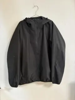 GU ウインドブレーカー　軽量ライト　ブルゾン　Lサイズ メンズ　ブラック