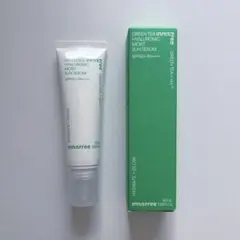 イニスフリー グリーンティーヒアルロンサンセラム SPF50+ / PA++++