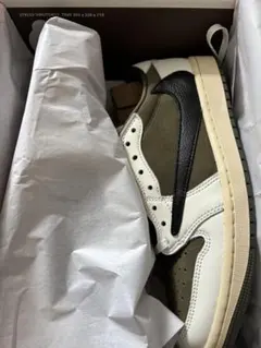 Travis Scott x AirJordan 1 Reverse Olive