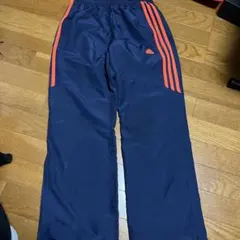 Item thumbnail for item efba55e5-c7cc-4261-858f-bdc1fecc2c86