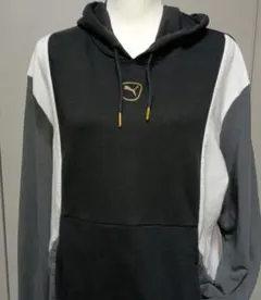 PUMA　KINGブラックパーカー