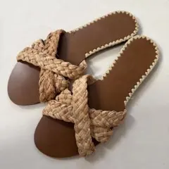ZARA❣️TRAFALUC 編み込みサンダル 37 24cmのサムネイル