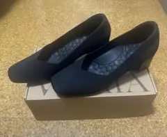 VIVAIA スクエアトゥストレスフリ-ブロックヒール　25.5-26㎝