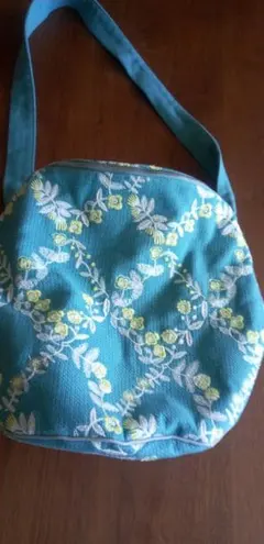 ミナペルホネン flower crown oval bagのサムネイル