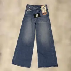 DIESEL ブーツカット　フレアデニムパンツ　24インチ、