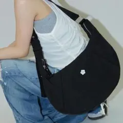 新品　マリークワント ワンポイント刺繍 ナイロン ショルダーバッグ