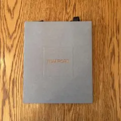新品*TOM FORD ショップ袋 ショッパーのサムネイル