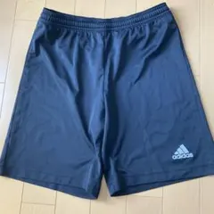 アディダス　ハーフパンツ　ブラック　160センチ