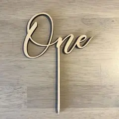 One ケーキトッパー
