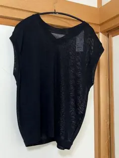 タグ付き新品　GU ループヤーンＶネックT Ｍ
